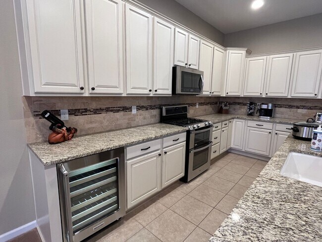 Foto del edificio - Single Story South Reno Stunner with Amenities Galore!!!