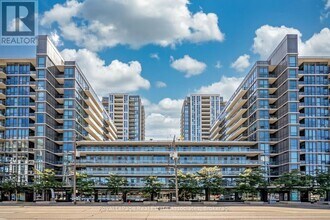 Building Photo - 1185 The Queensway