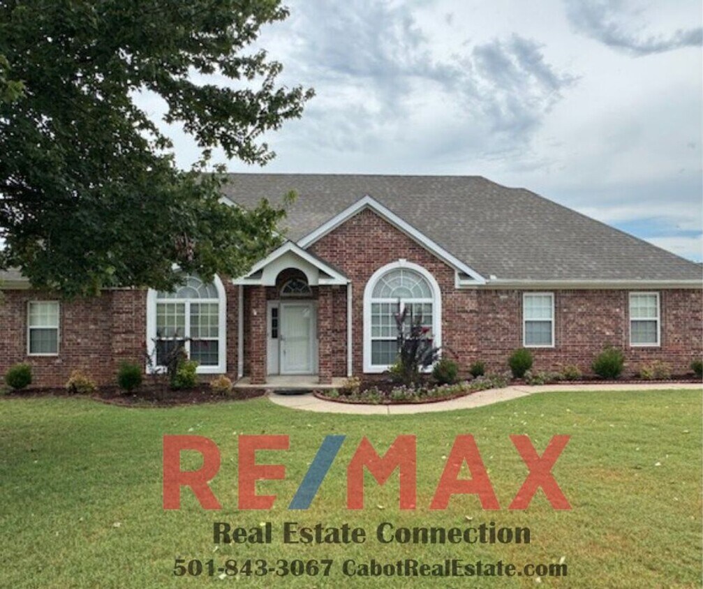 Primary Photo - 4 Bedroom/2 Bath Plus Office