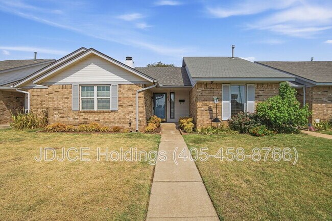 Building Photo - 431 W Curtis Dr