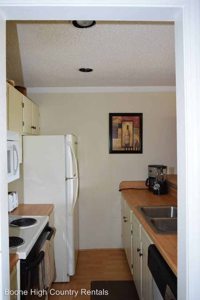 Foto del edificio - 105 Upper Holiday Ln