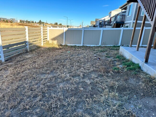Building Photo - 3 Bedroom, 2 Bath, 2 Car Garage