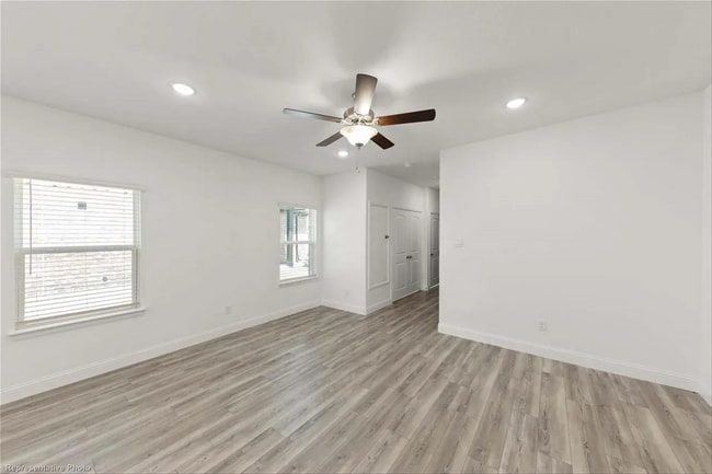 Building Photo - 217 Griffith Dr