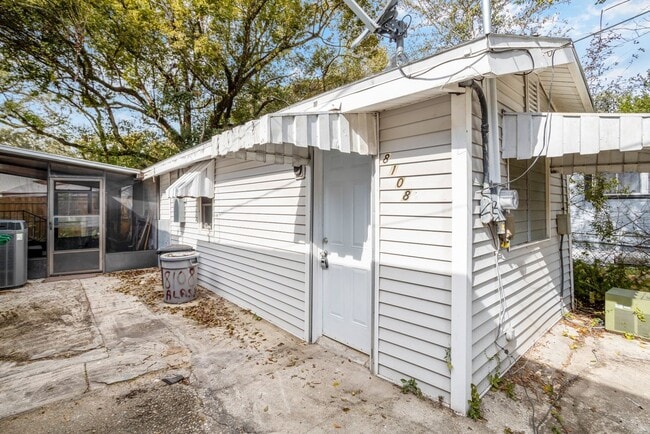 Building Photo - 8108 N Alaska St