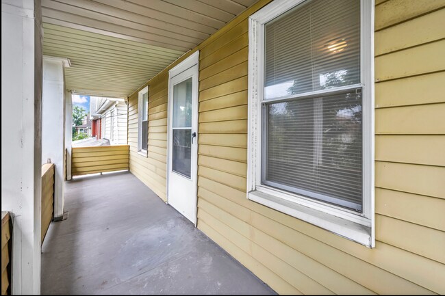 Foto del edificio - 4097 E 64th St