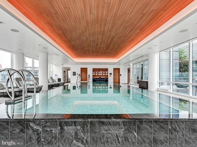 Building Photo - 300 International Drive