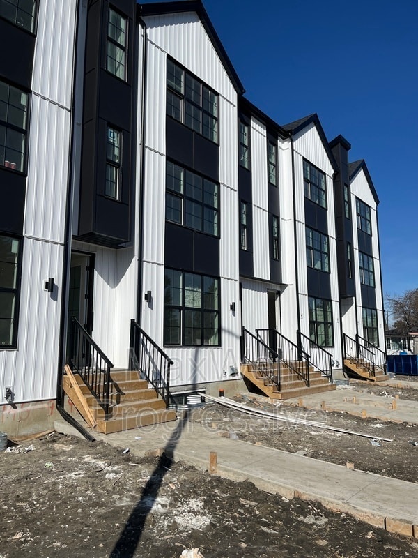 Building Photo - 14504-14595 95 Ave NW