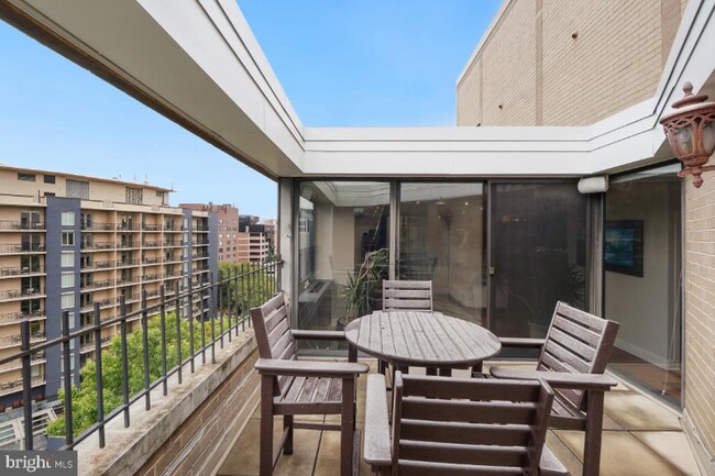 Foto del edificio - 2201 New Hampshire Ave NW