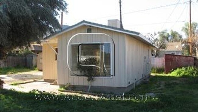 Foto del edificio - Cozy 2 Bed/1 Bath Home in Lake Elsinore!