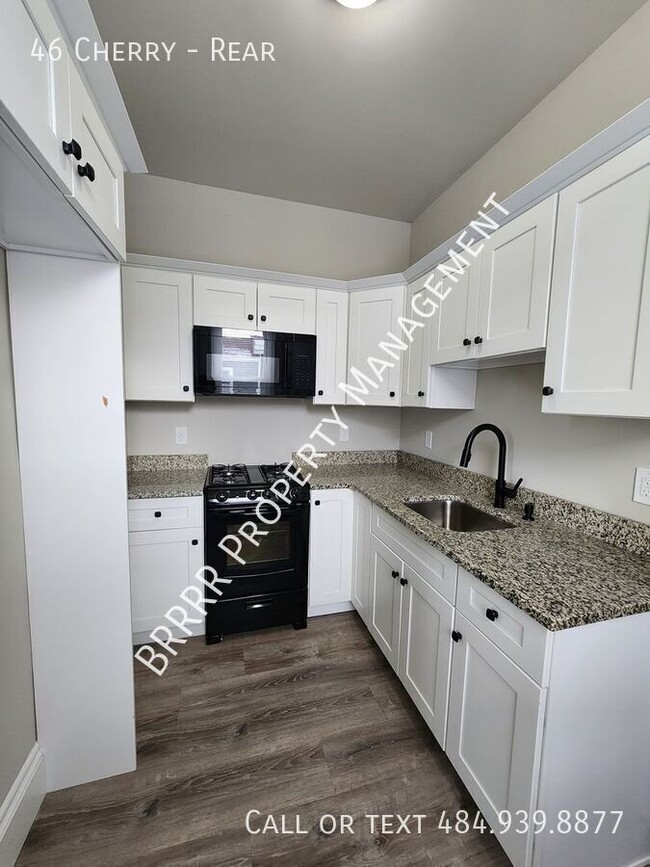 Building Photo - 46 Cherry-Rear