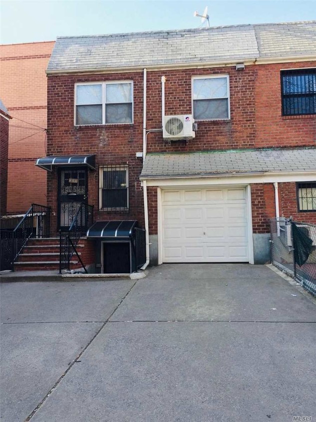 Primary Photo - 132-09 Avery Ave