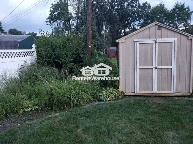 Foto del edificio - 6728 Ransome Dr