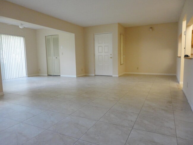 Building Photo - 4787 Sable Pine Cir