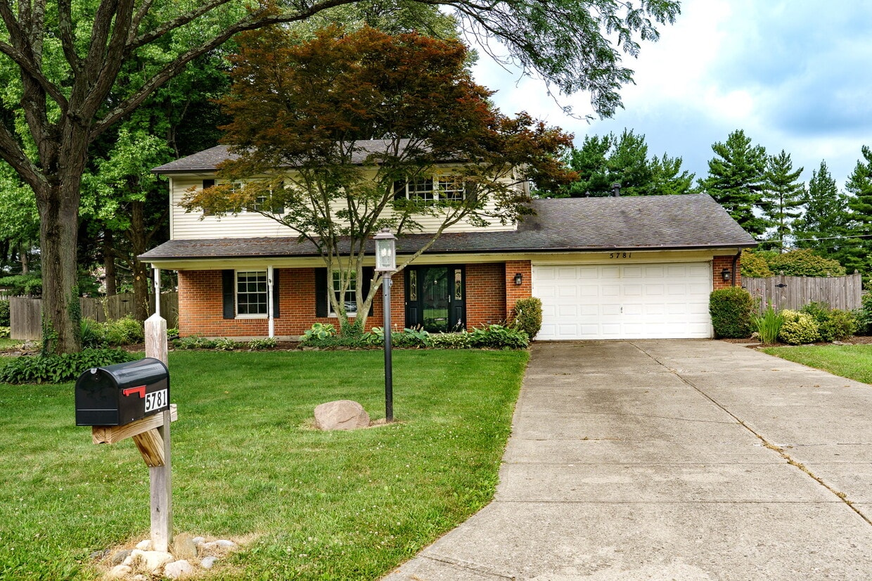 Primary Photo - 5781 King Arthur Dr