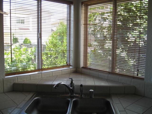 Building Photo - Glen Ellen Home