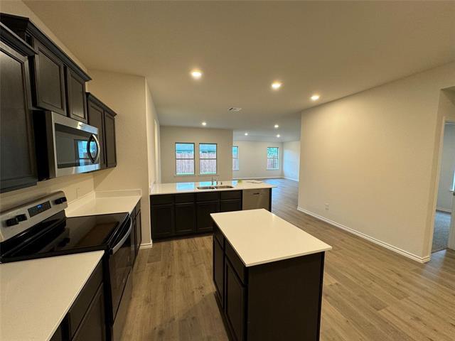 Building Photo - 2335 Gardenia Ln