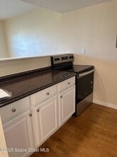 Building Photo - 236 Bristol Ct