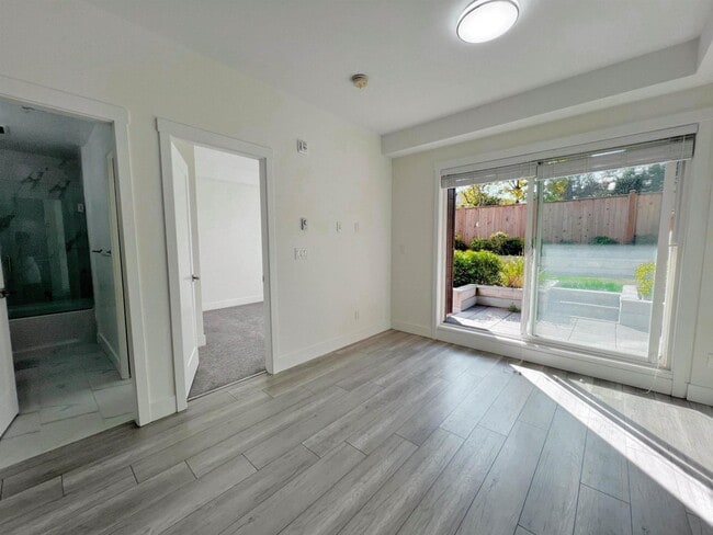 Photo du bâtiment - 9689-9140 140 St