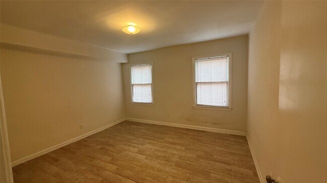 Foto del edificio - 1928 North Blvd