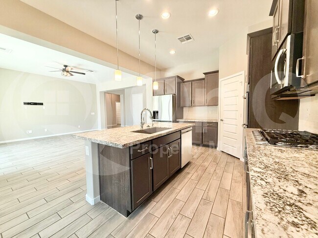 Foto del edificio - 23497 S 212th St