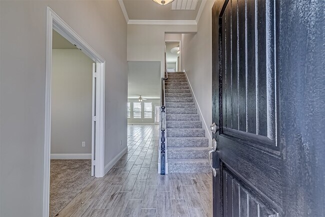 Building Photo - 327 Sweetspire Dr