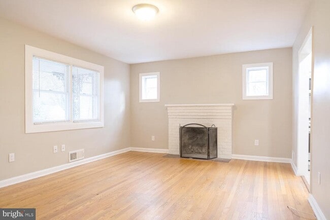 Foto del edificio - 3903 Fairview Dr