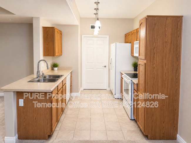Foto del edificio - 41410 Juniper St