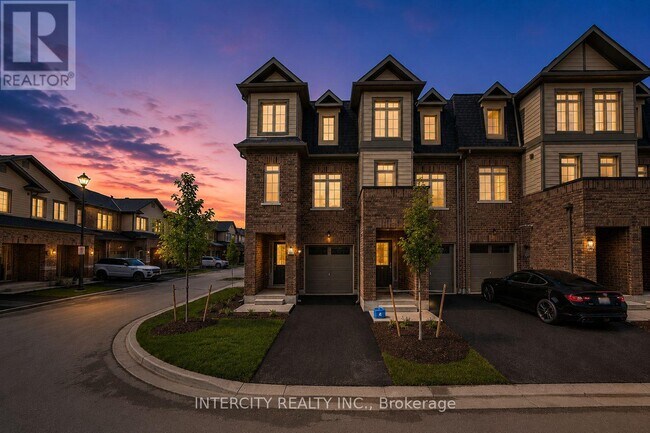 Building Photo - 19 Senay Cir