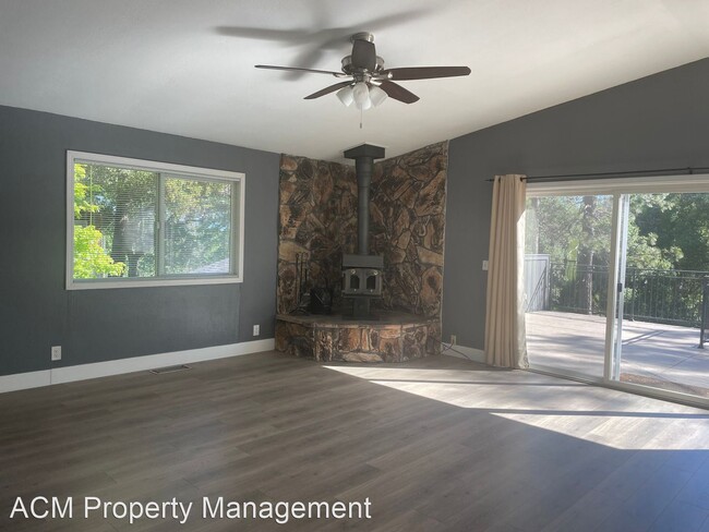 Building Photo - 5 br, 2.5 bath House - 18132 Hummingbird D...