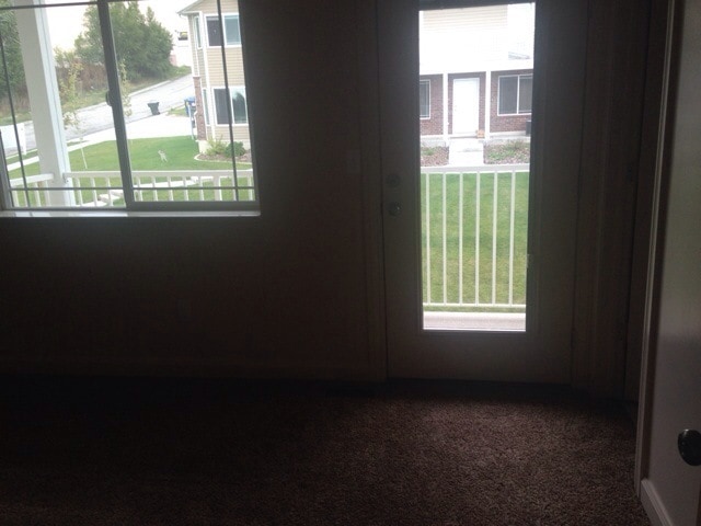 Foto del edificio - Great 4 Bedroom Townhouse in Ogden for Rent