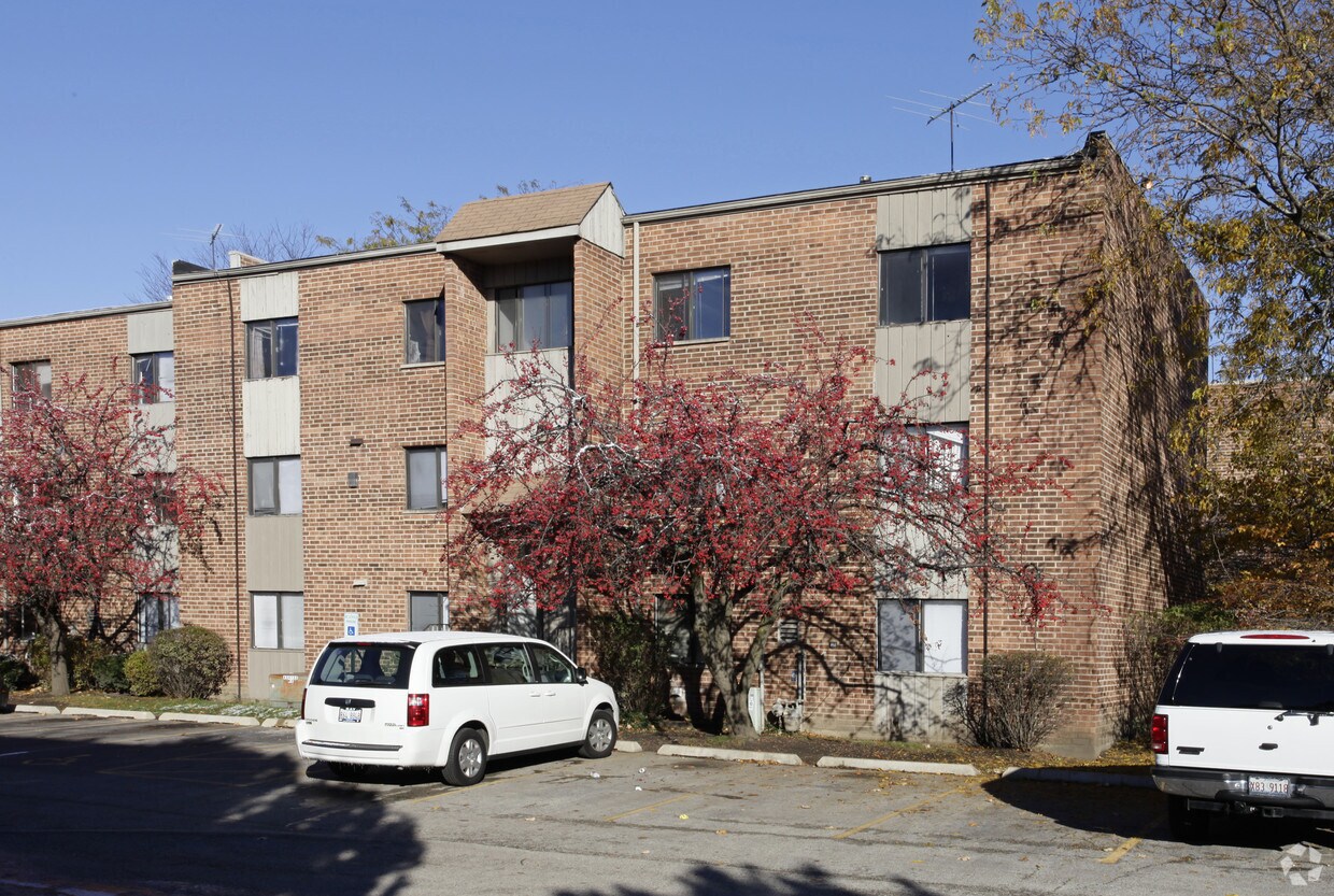 Primary Photo - 1392 E Ports O Call Dr
