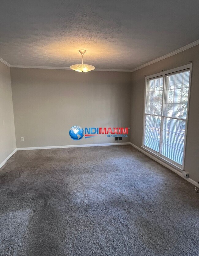Foto del edificio - 2082 Windsor Ln SW