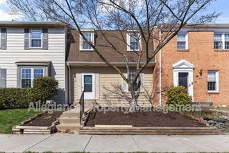 8234 Stationhouse Ct