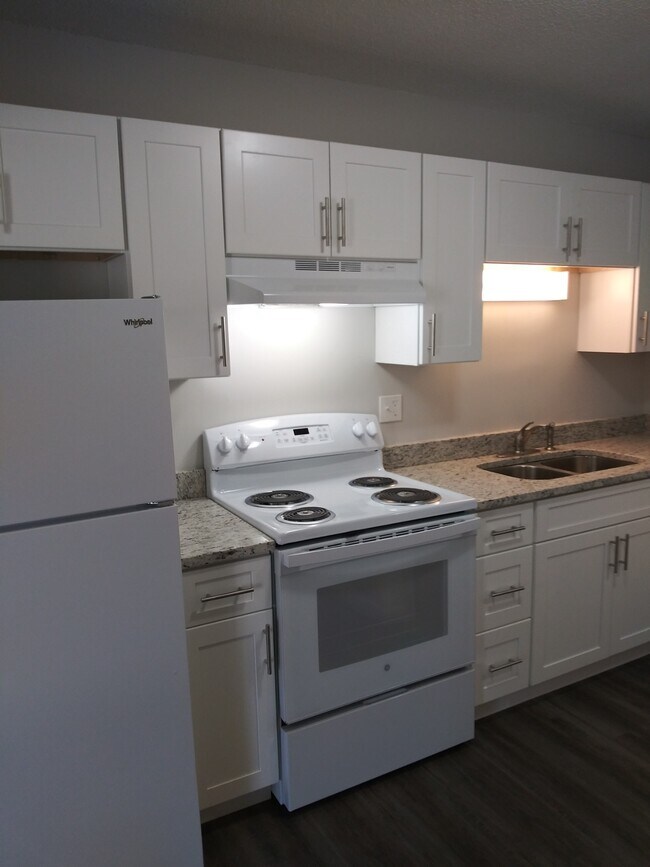 Foto del edificio - Fieldcrest Properties