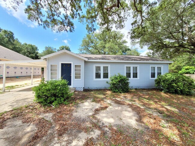 Foto del edificio - 369 Lincoln Ave