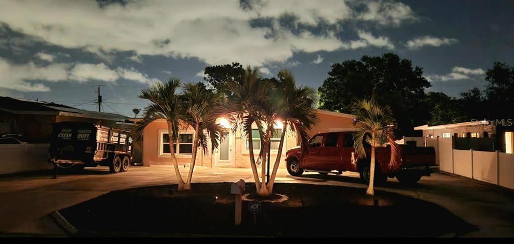 Foto principal - 10659 108th St N