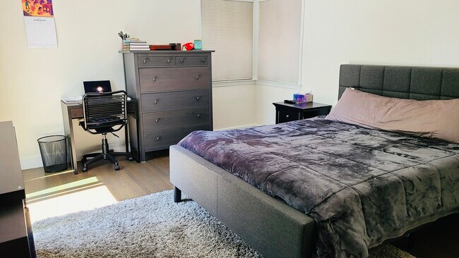 Foto del edificio - 1620 Carmelita Ave