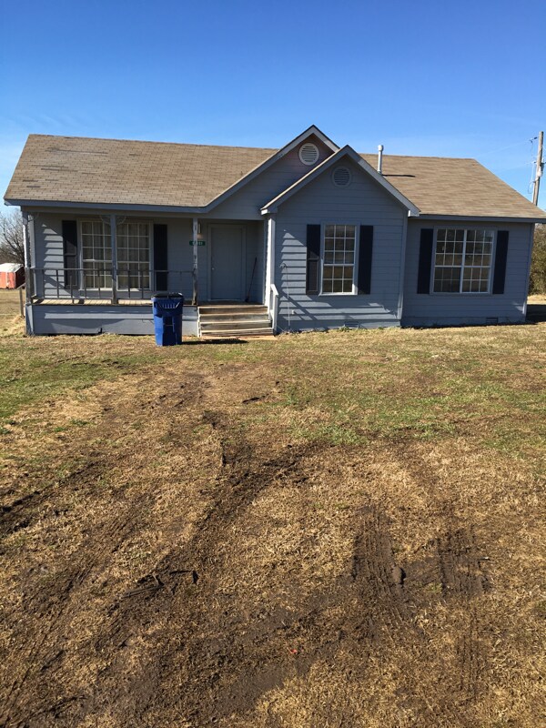 Primary Photo - 18251 E 650 Rd
