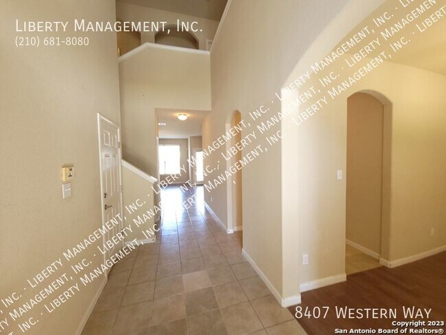 Foto del edificio - Lovely and Very Spacious 4 bedroom, 3 bath...