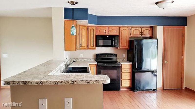 Foto principal - 3 br, 1.5 bath Townhome - 1505 Langley Ln