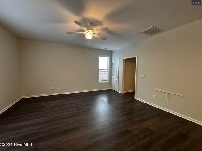 Building Photo - 9393 Cassadine Ct