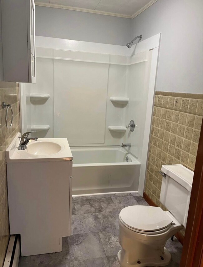 Bathroom - 312 W 3rd St