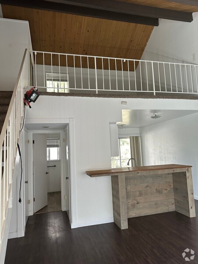 Photo inspiration: Visual Reference: Apartments For Rent In San Bruno Ca With High Ceilings