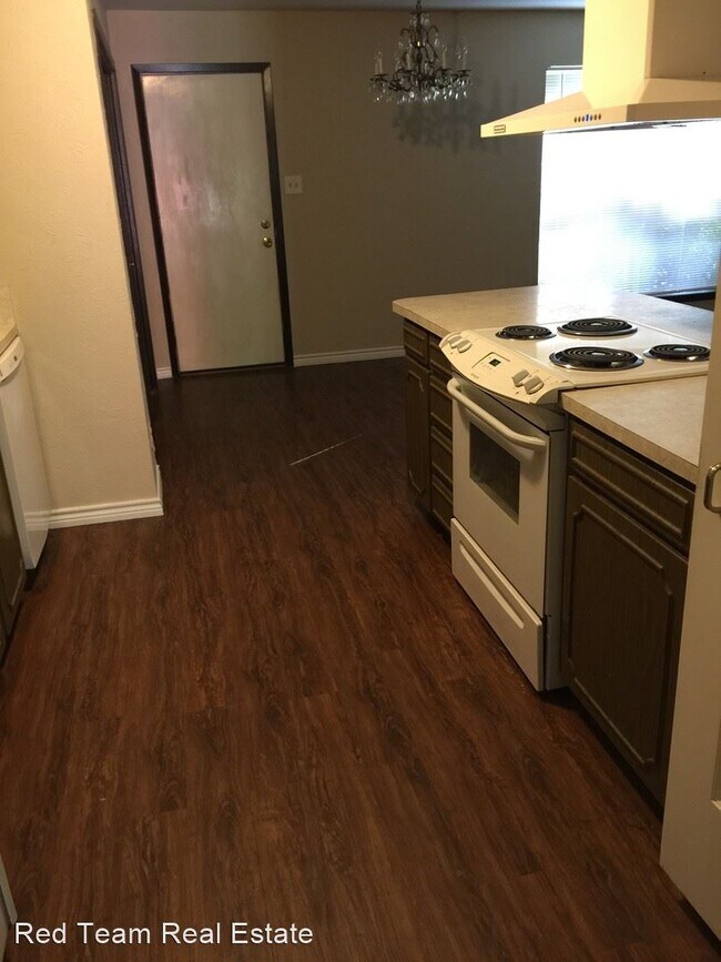 Foto del edificio - 3 br, 2 bath House - 1048 Georgian Rd E