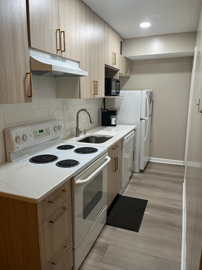 Foto del edificio - 7 Wexford Dr