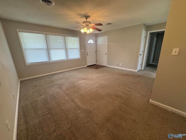 Foto del edificio - 17439 Morgan Dr
