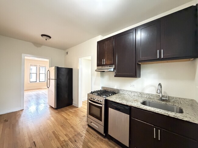 Building Photo - 4127 N Ashland Ave