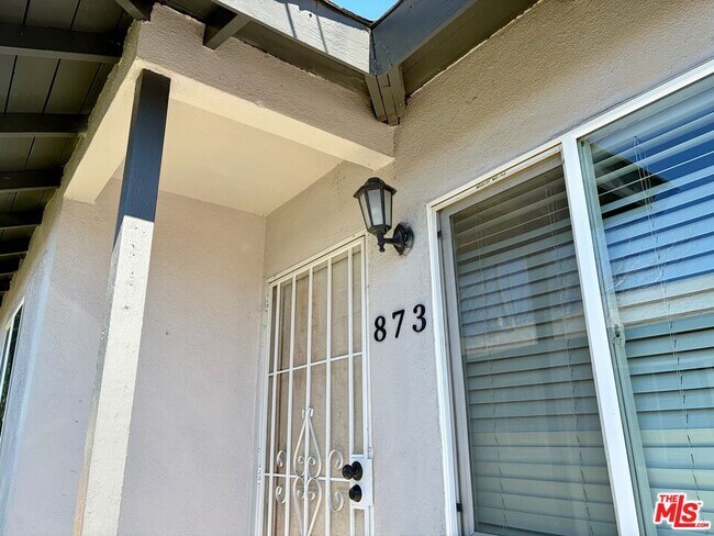 Foto del edificio - 871 W Wilson St