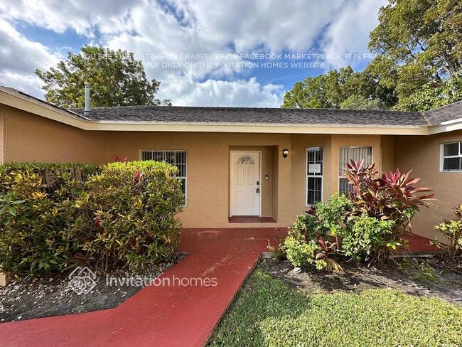 Foto del edificio - 10111 NW 57th Terrace