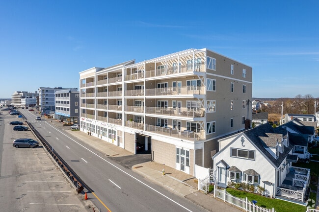 Building Photo - 339-345 Ocean Blvd